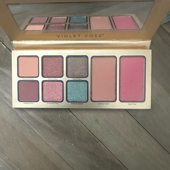 Violet Voss Pretty in Paradise All in One Face & Eye Shadow Palette. - Picture 3 of 3